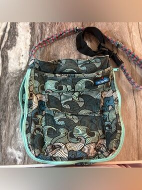 Kavu Sidewinder Women's Aqua Wave Crossbody Bag